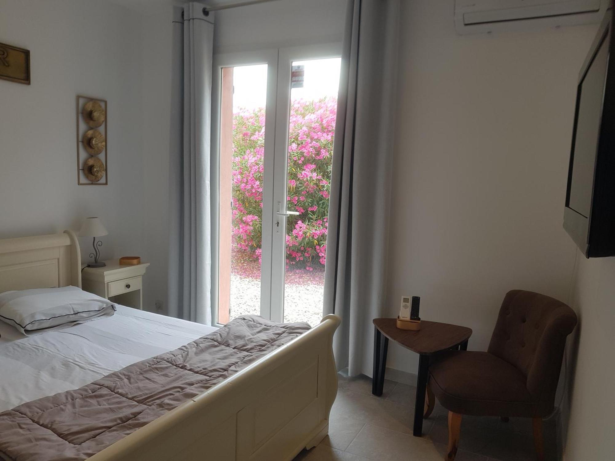 Les Lezards 2 Au Soleil Draguignan Bed & Breakfast Ngoại thất bức ảnh