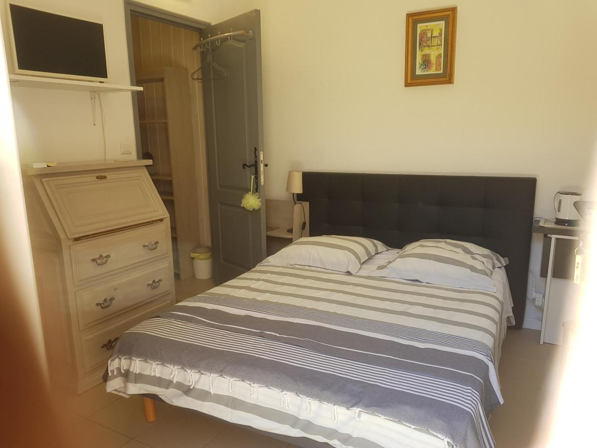 Les Lezards 2 Au Soleil Draguignan Bed & Breakfast Ngoại thất bức ảnh